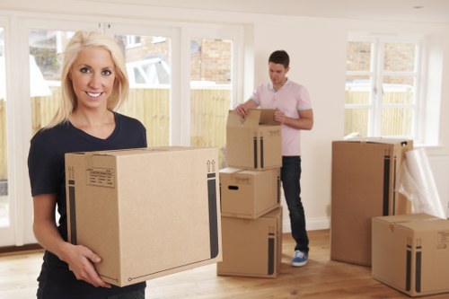 Local van service near Surrey Quays apartments