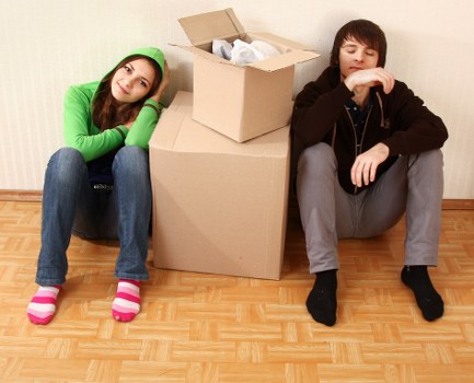 Removal team preparing a Surrey Quays home move