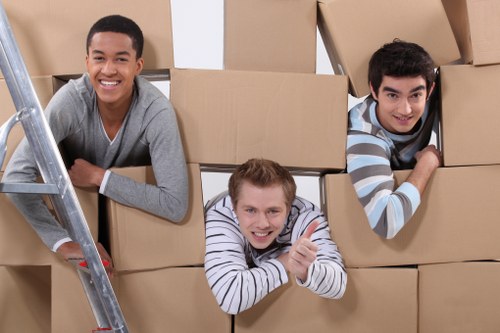 Residential move support in Surrey Quays with van transport