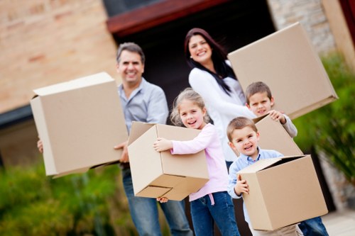 Free quote policy for Man With Van Surreyquays