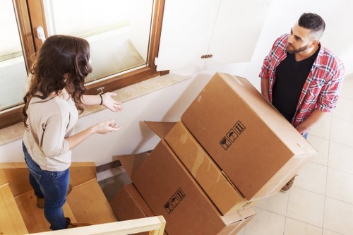 Surrey Quays moving truck for local home and office transport